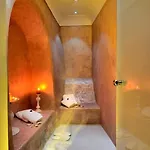 Absolute Bliss Szálloda 4*