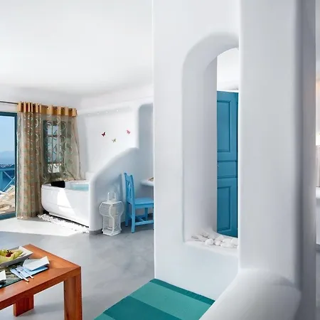 Absolute Bliss Imerovigli (Santorini)