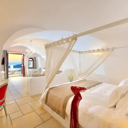 Absolute Bliss Hotel Imerovigli (Santorini)