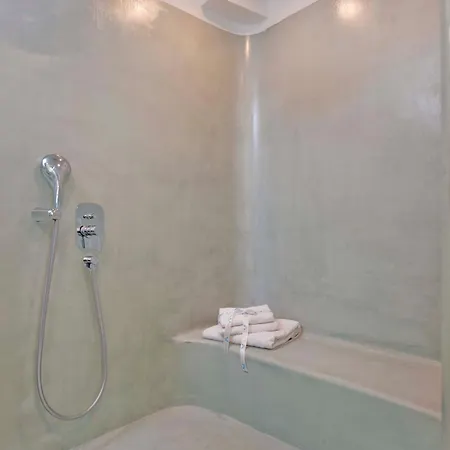 Hotel Absolute Bliss