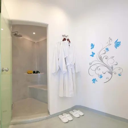 Absolute Bliss 4* Imerovigli (Santorini)