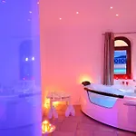 Absolute Bliss Imerovigli (Santorini)