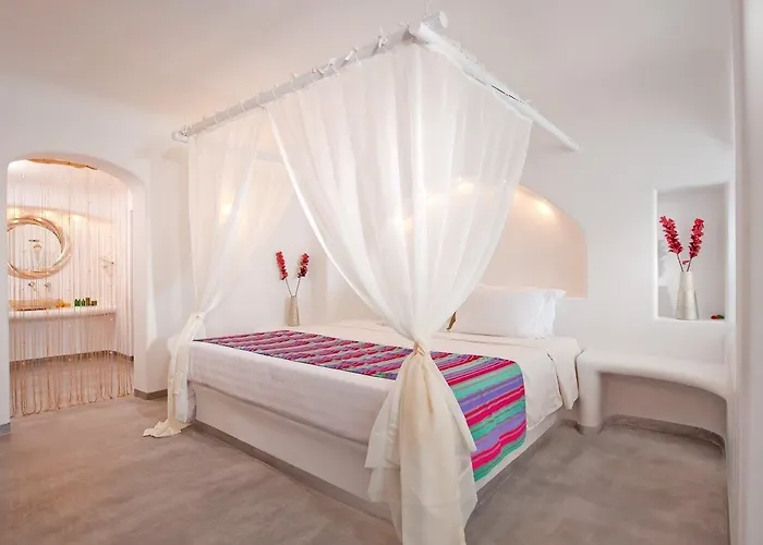 Absolute Bliss Hotel Imerovigli (Santorini)