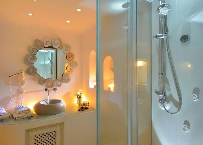 Absolute Bliss Hotel Imerovigli (Santorini)