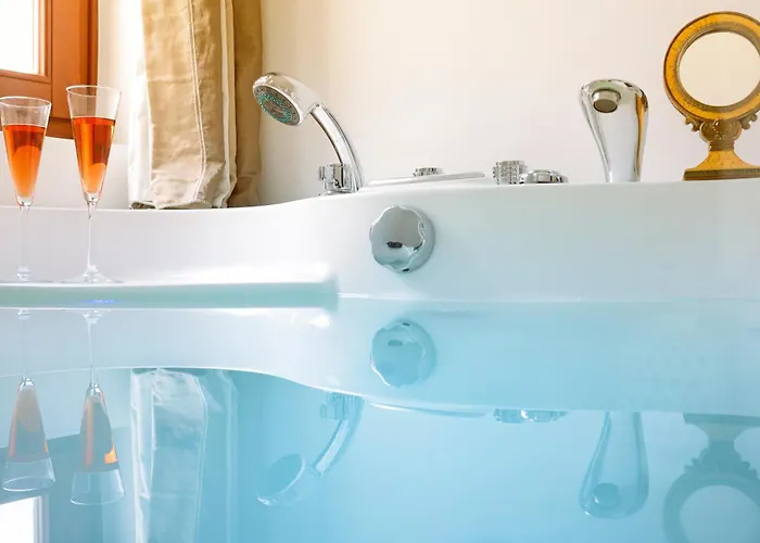 Absolute Bliss 4* Imerovigli (Santorini)