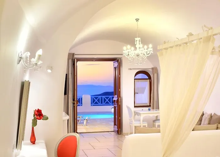 Absolute Bliss Hotel Imerovigli (Santorini)