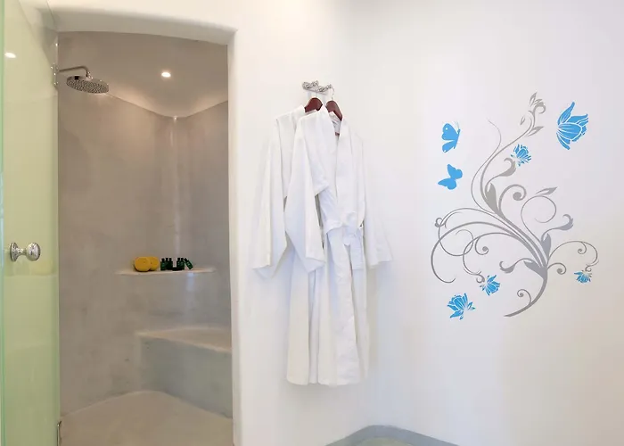 Absolute Bliss 4* Imerovigli (Santorini)